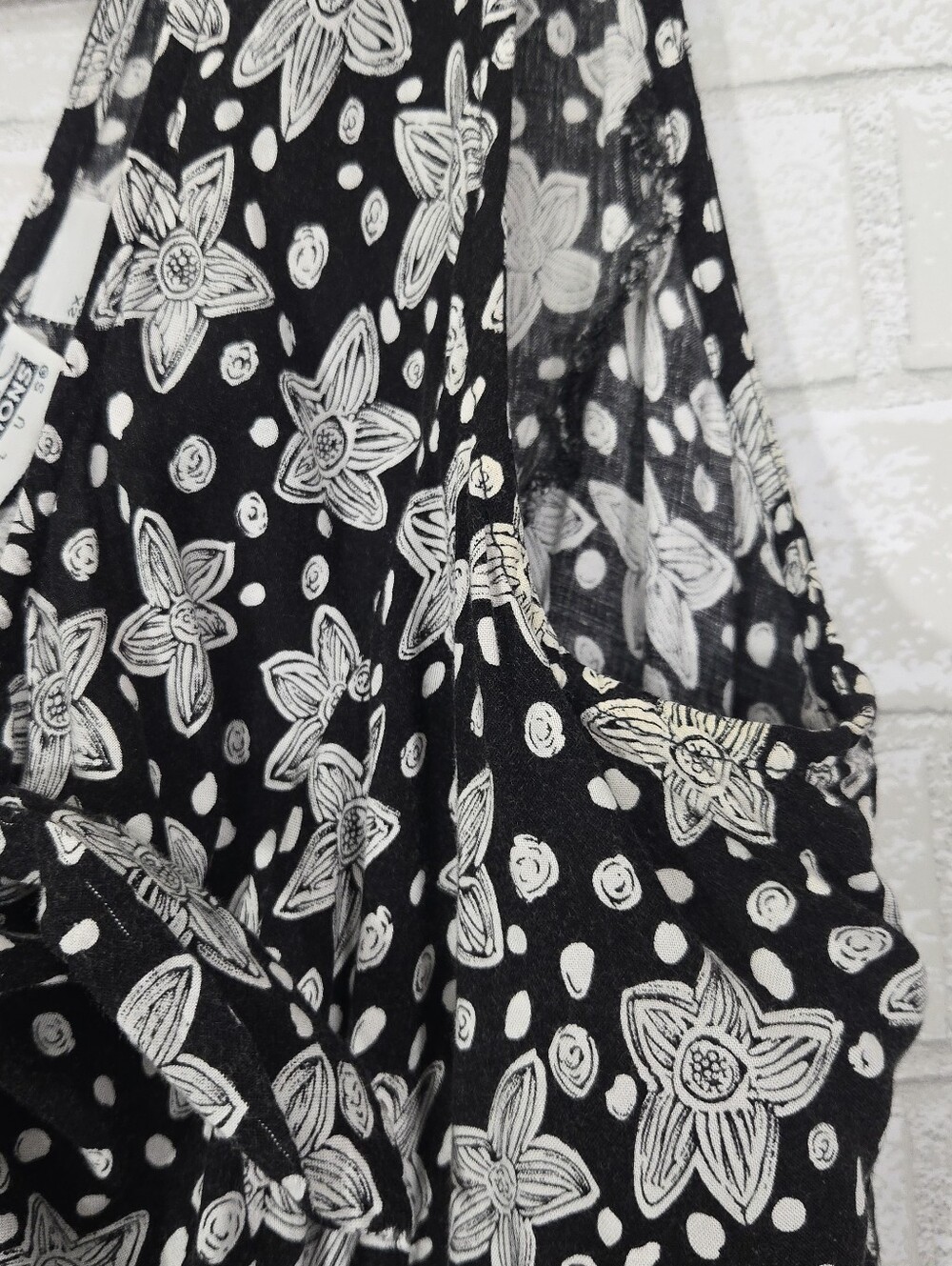 Basic Editions printed short romper - Picture 9 of 16